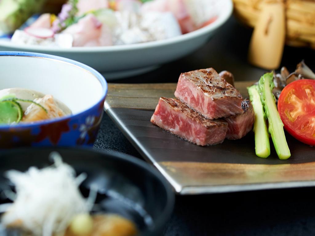 료칸 미나토 노 야도 미기와야 야이즈 외부 사진