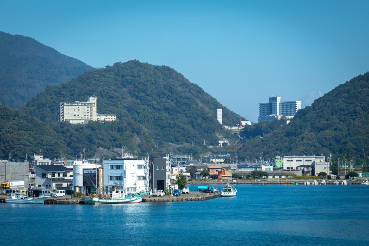 료칸 미나토 노 야도 미기와야 야이즈 외부 사진